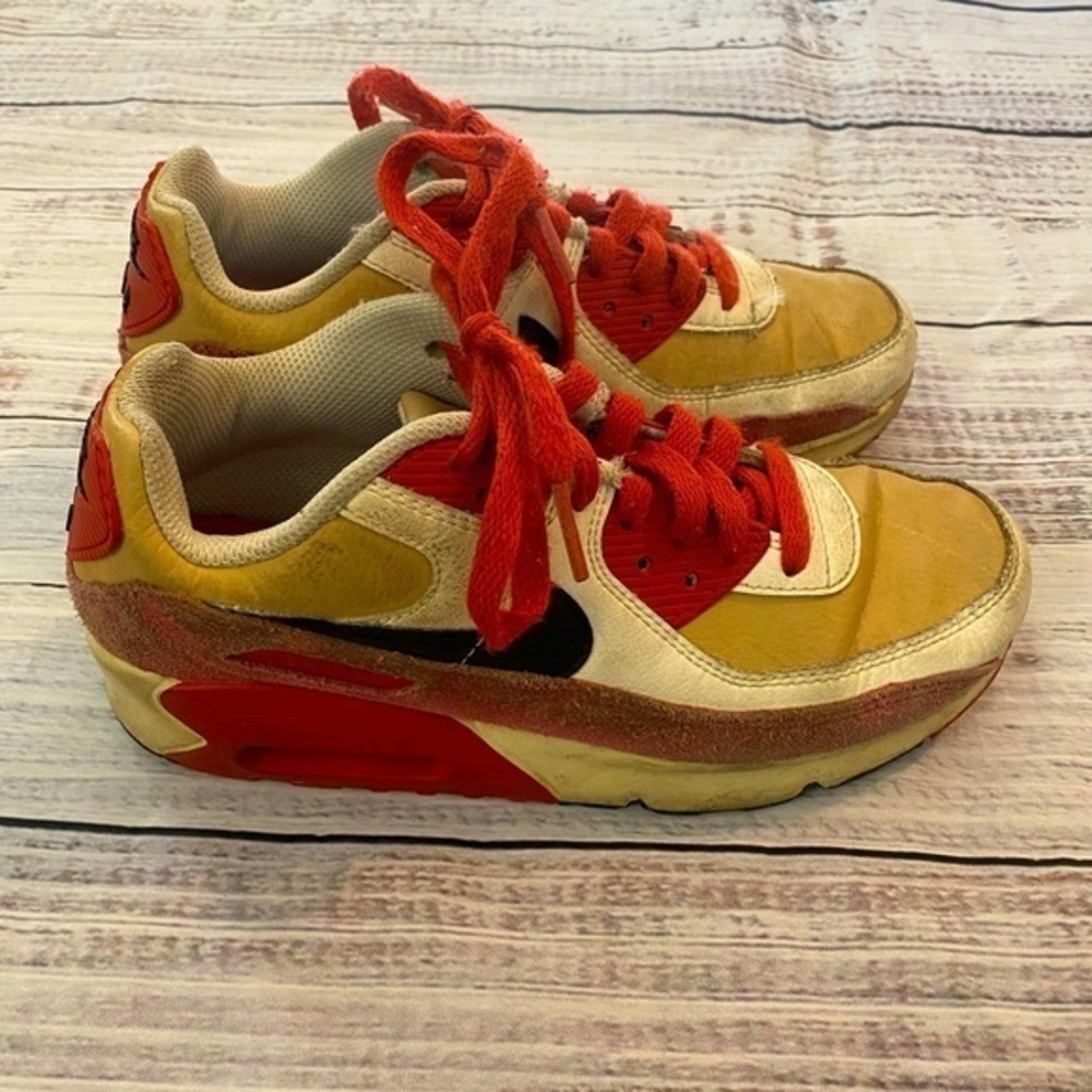 Big Kids' Nike Air Max 90 Casual Shoes in size 4